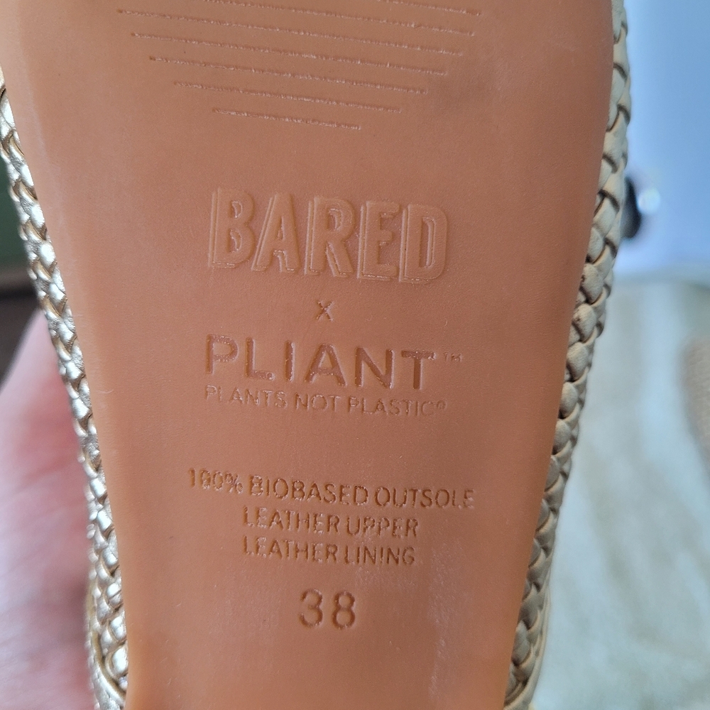 Goldeneye Gold Leather Woven Sandal | 38 - Picture 4 of 5
